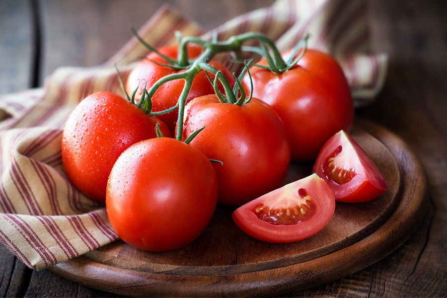 Điều trị mụn bằng phương pháp dùng cà chua - topsuckhoe